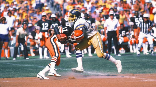 NFL Trending Image: Woodrow Lowe, Alabama Star Linebacker and 11-Year Chargers Defender, Dies at 71