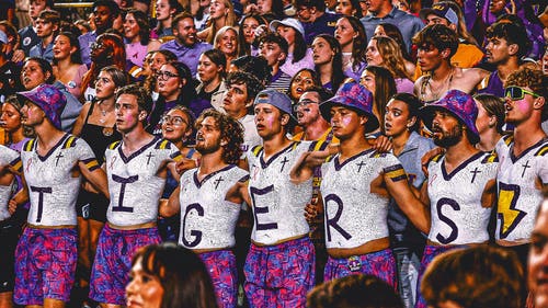 LSU TIGERS Trending Image: How Garth Brooks, The Killers And Tom Petty Became Stars of CFB Saturdays