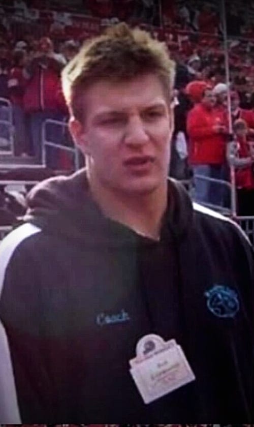 Rob Gronkowski Recreates Viral 2006 Ohio State Recruiting Visit Photo