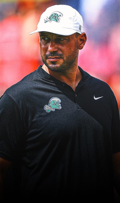 Florida Finalizing Deal To Hire Tulane's Jon Sumrall as Next Head Coach