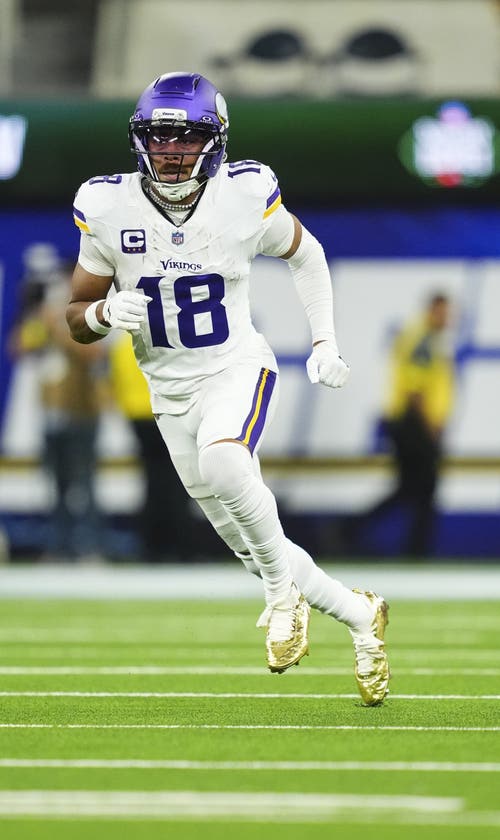 FanDuel Promo Code: Bet $5, Get $300 When Your Team Wins in Week 9