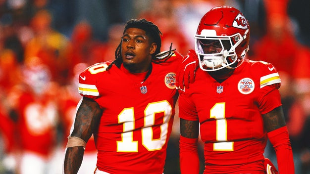 2025 NFL Week 12 Buzz: Chiefs RB Isiah Pacheco Out, WR Xavier Worthy Questionable
