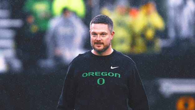 Oregon Defeats Iowa on Last-Second FG to Preserve CFP Chances
