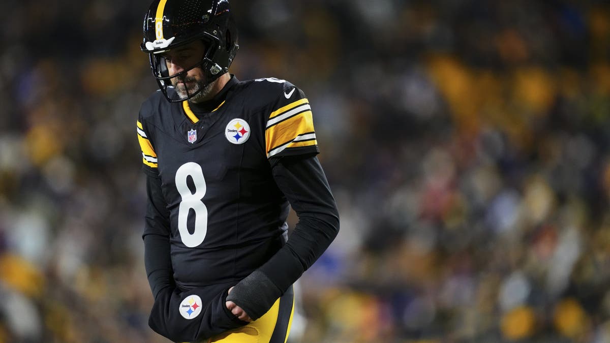 Can Aaron Rodgers recapture a semblance of his star form in the final stretch of the season? (Photo by Cooper Neill/Getty Images)