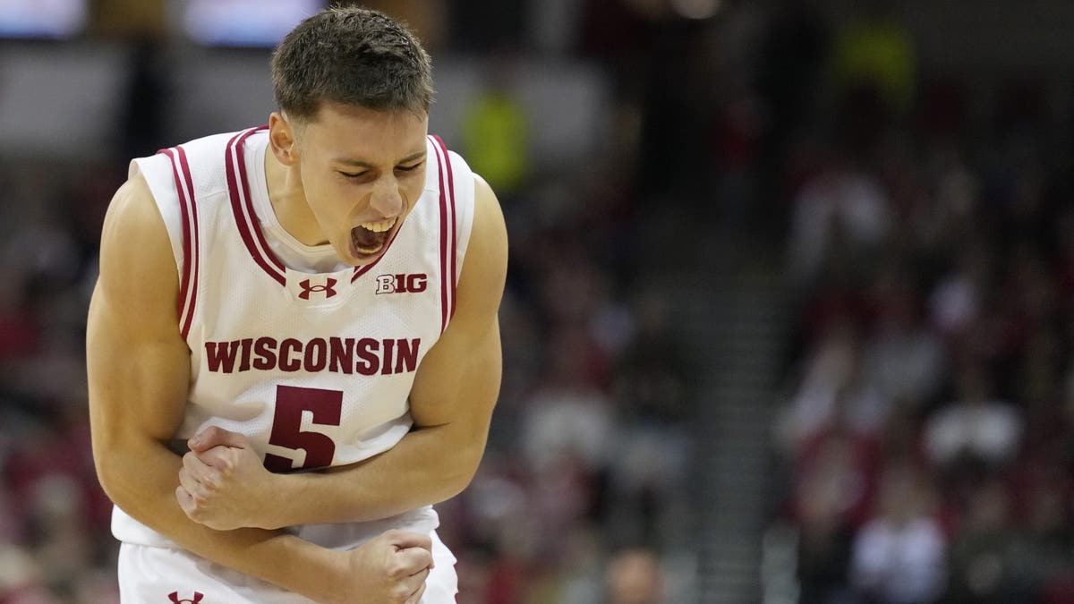 What could have been a tough week for Wisconsin was salvaged by a W against Central Michigan. (Photo by Patrick McDermott/Getty Images)