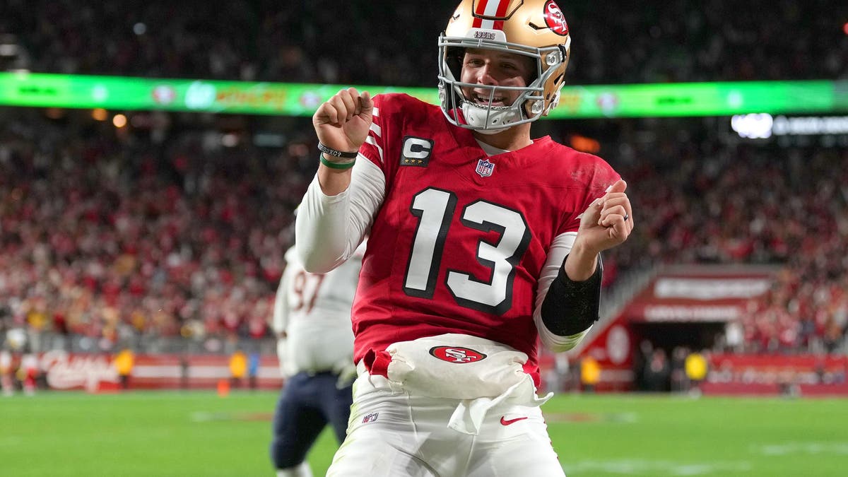 Over the last three games, Brock Purdy has completed 74.2% of his passes for 893 yards and 11 touchdowns. (Photo by Thearon W. Henderson/Getty Images)