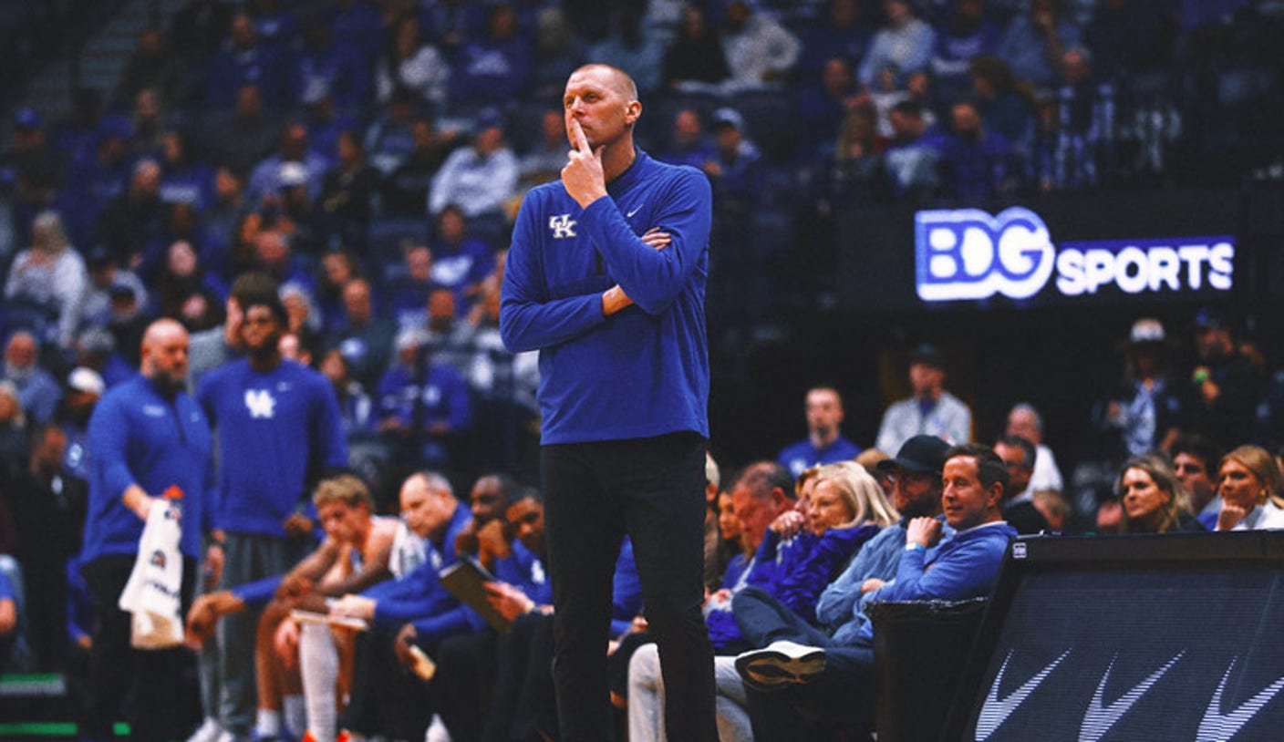 HC Mark Pope on Kentucky Followers Booing Throughout Gonzaga Blowout: ‘Effectively-Deserved’