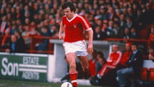 NEXT Trending Image: John Robertson, a 2-Time European Cup Winner With Nottingham Forest, Dies