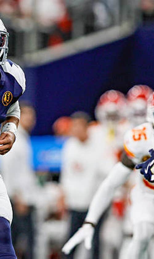 2025 Week 14 QB Fantasy Rankings: Sleepers, Streamers, Busts