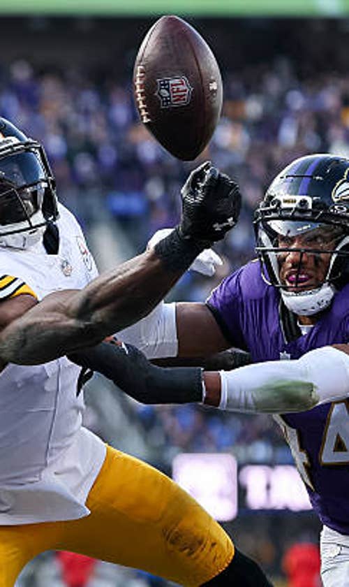 How to Watch Steelers vs. Dolphins on Monday Night Football: Time, TV Channel, Live Stream