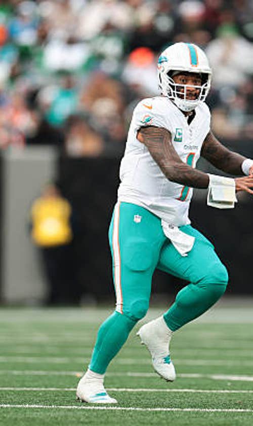 Steelers vs. Dolphins Prediction, Odds, Picks for Monday Night Football