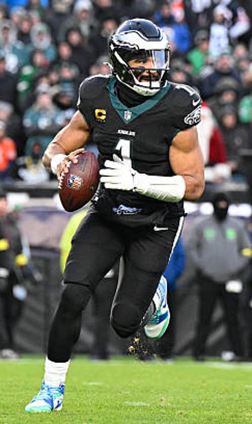 2025 Week 14 Fantasy Football Rankings: Sleepers, Streamers, Must-Starts