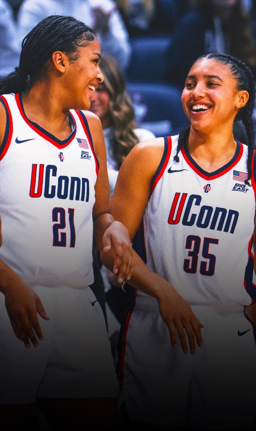 Women's CBK AP Top 25: UConn Still No. 1, Big Ten Ties Record With 9 Ranked Teams