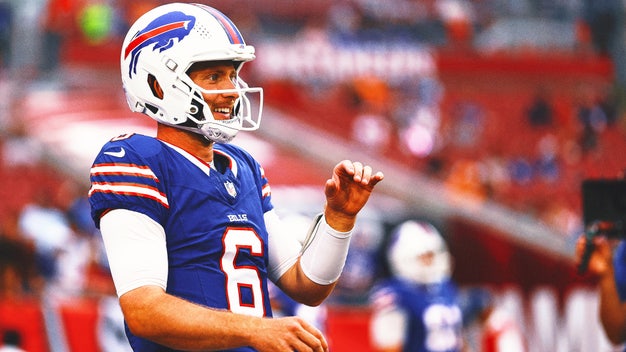 2025 NFL Week 17 Buzz: With Minshew Injured, Chiefs Sign QB Buechele