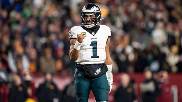 What game is Tom Brady calling today? Week 17 schedule