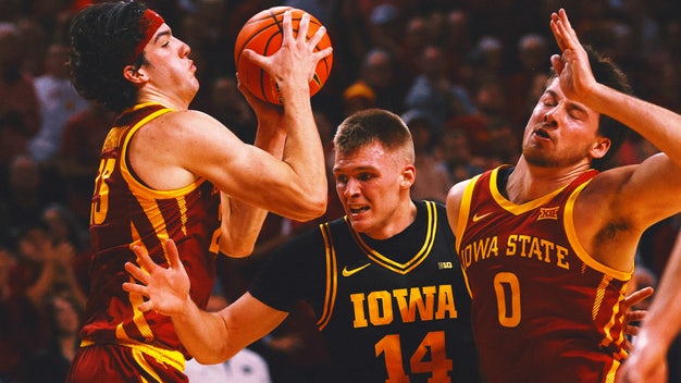 Last Night in College Basketball: Iowa State, Iowa Played a Wild Back-And-Forth