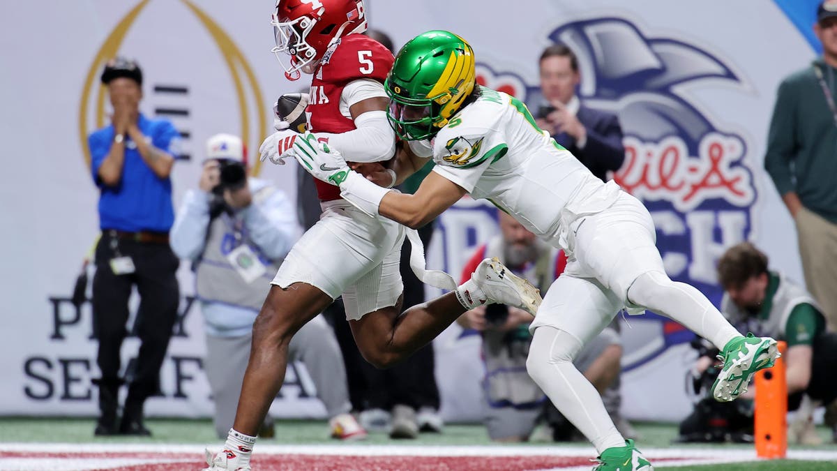 Indiana cornerback D'Angelo Ponds had a pick-six on Oregon's opening drive in the Peach Bowl. (Photo by Jonathan Bachman/Getty Images)