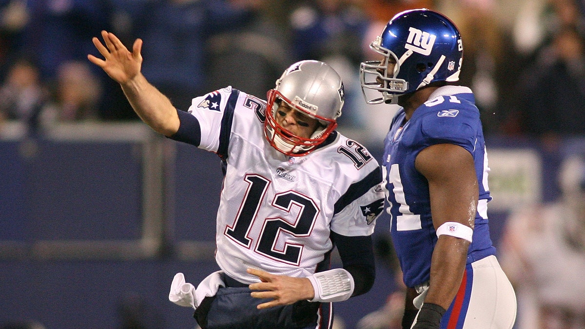 Tom no se arrepiente de haber jugado en la final de la temporada regular de 2007 de los Patriots contra los Giants, donde mejoraron a 16-0 antes de perder en la Super Bowl. (Foto de MediaNews Group/Boston Herald a través de Getty Images)