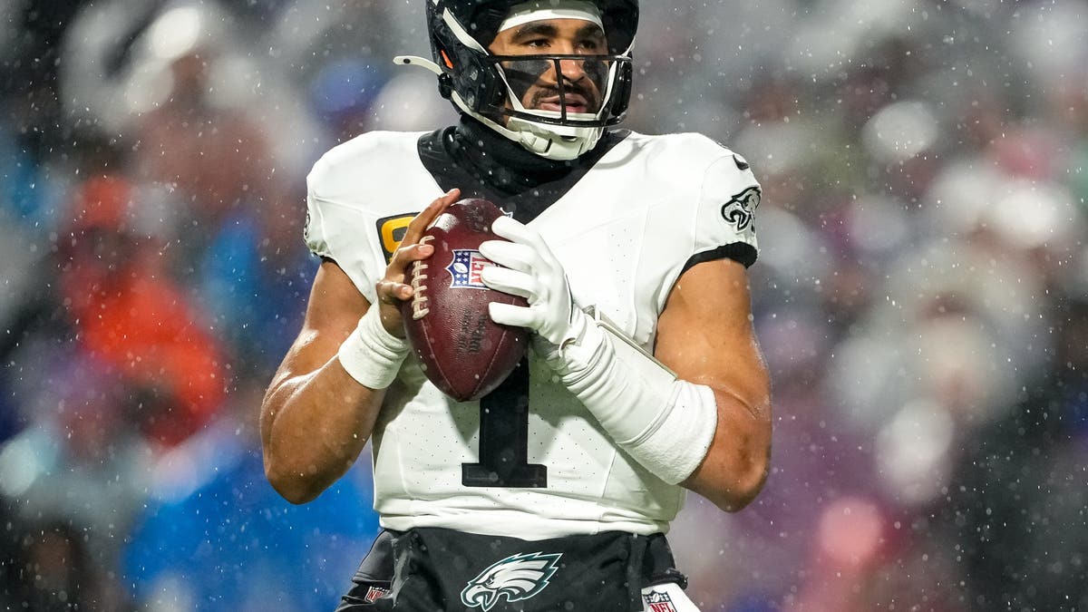 The Eagles are 10-0 when Jalen Hurts is held under 200 yards passing, but a matchup with the 49ers may require a bigger performance from the offense. (Photo by Nic Antaya/Getty Images)