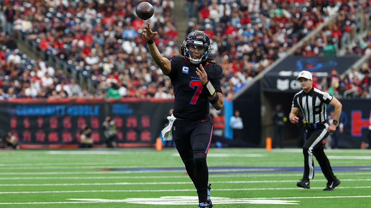 C.J. Stroud has yet to recapture his rookie form. Can he do it in the playoffs? (Photo by David Buono/Icon Sportswire via Getty Images)