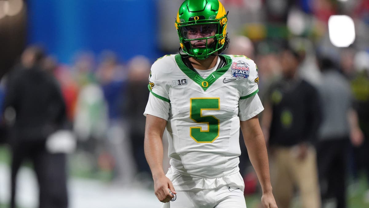 Dante Moore's surprise return has placed Oregon among the few early favorites to win the national championship in 2026. (Photo by CFP/Getty Images)