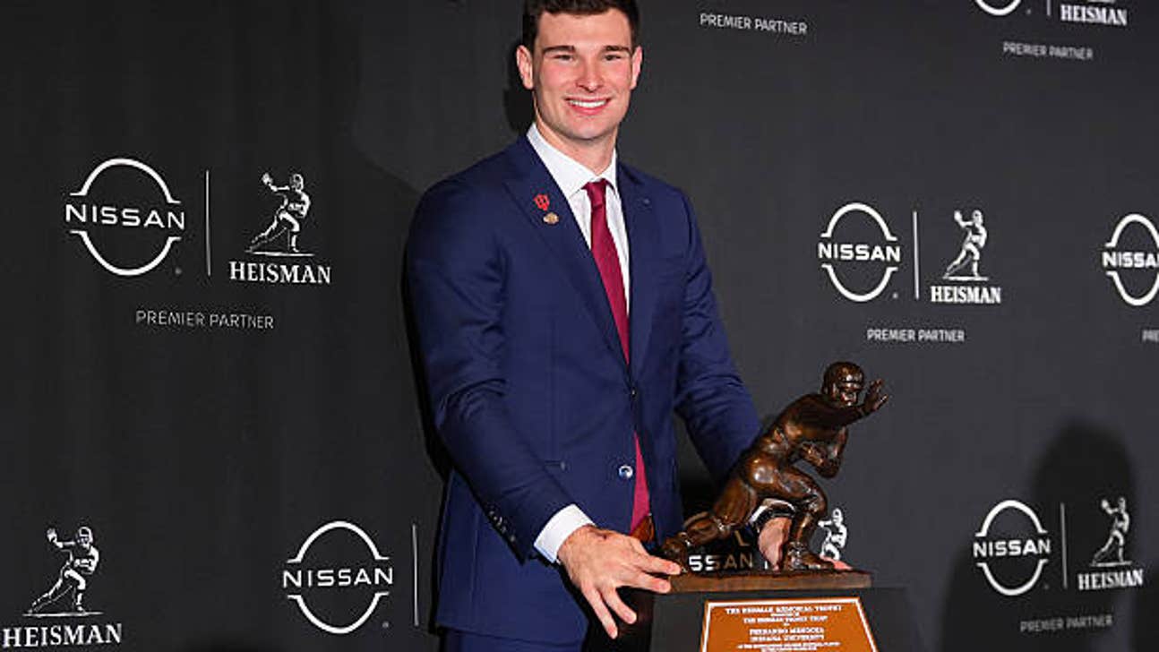 COLLEGE FOOTBALL: DEC 13 Heisman Trophy Ceremony