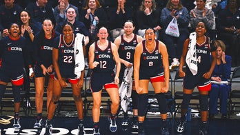 Women's College Basketball 2025-2026 Undefeated Teams Tracker: UConn, Vandy 20-0