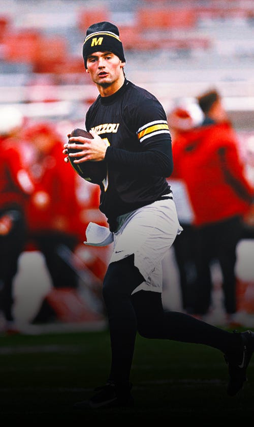 2025 College Football Playoff Buzz: Beau Pribula Visits UW Amid Demond Williams Jr. Chaos