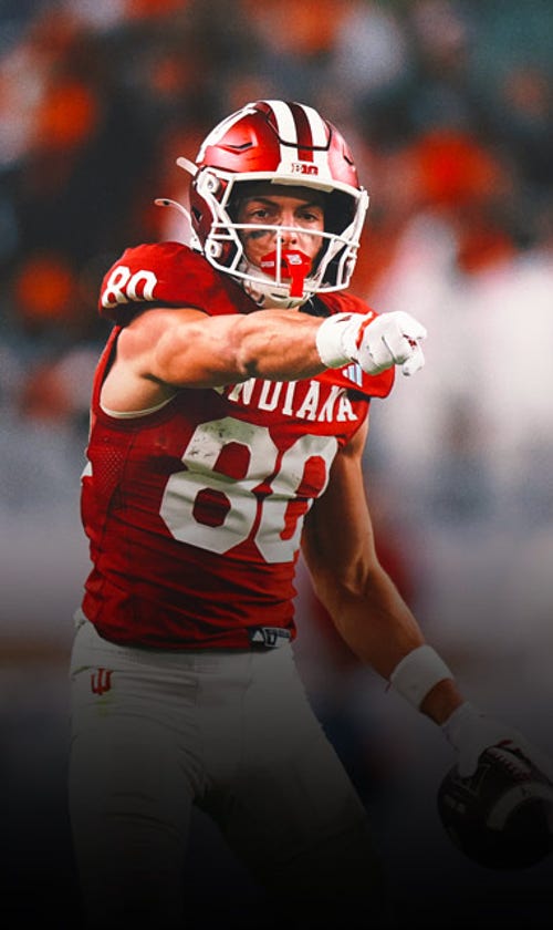 Who is Charlie Becker? What to Know About Emerging Indiana Hoosiers Receiver