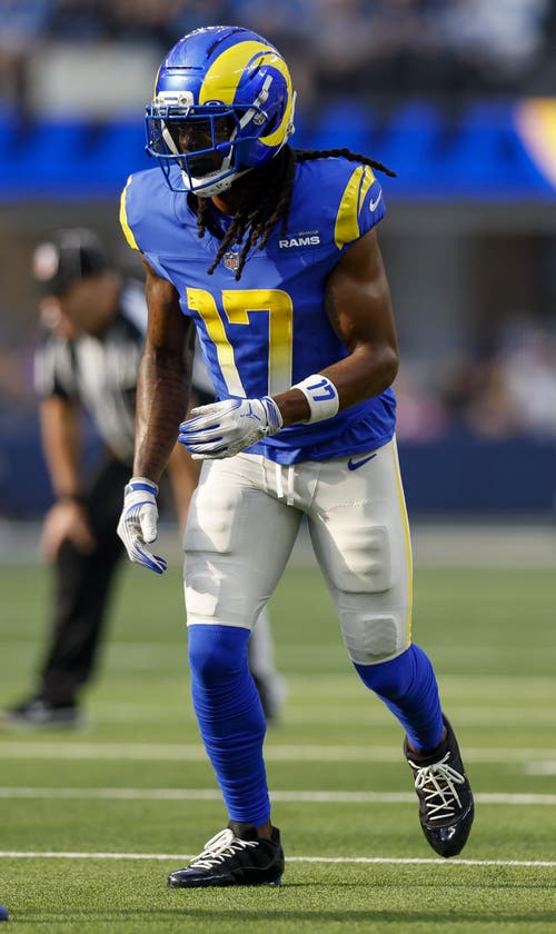 FanDuel Promo Code: Unlock $300 in Bonus Bets as Panthers vs Rams, Bears vs Packers Kick Off the NFL Playoffs