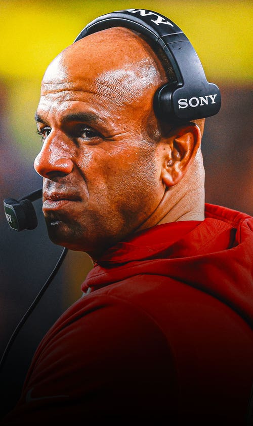 Titans Reportedly Set To Hire 49ers DC Robert Saleh As New Head Coach