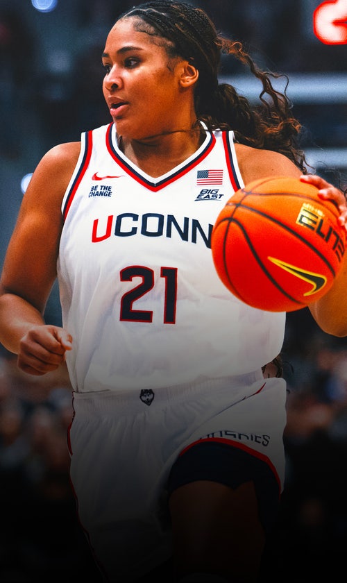 2025 Women's Wooden Award Odds: Heavy Favorite Sarah Strong Surges