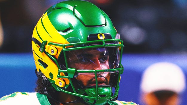 Oregon QB Dante Moore: 'Thought it Was Just Red Seats, but it Was Indiana Fans'