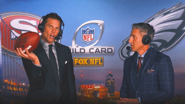 How Should QBs Throw Footballs Into the Wind? Tom Brady Is Here to Help | FOX Sports