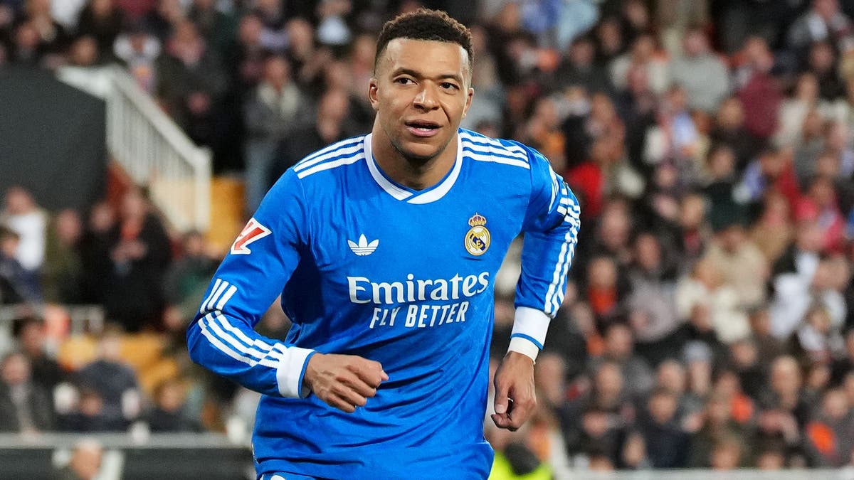 Valencia CF v Real Madrid CF - LaLiga EA Sports