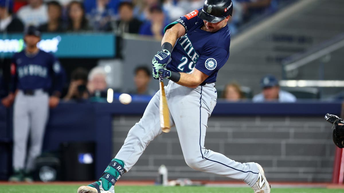 Cal Raleigh was the runner-up for the 2025 American League MVP Award. (Photo by Vaughn Ridley/Getty Images)