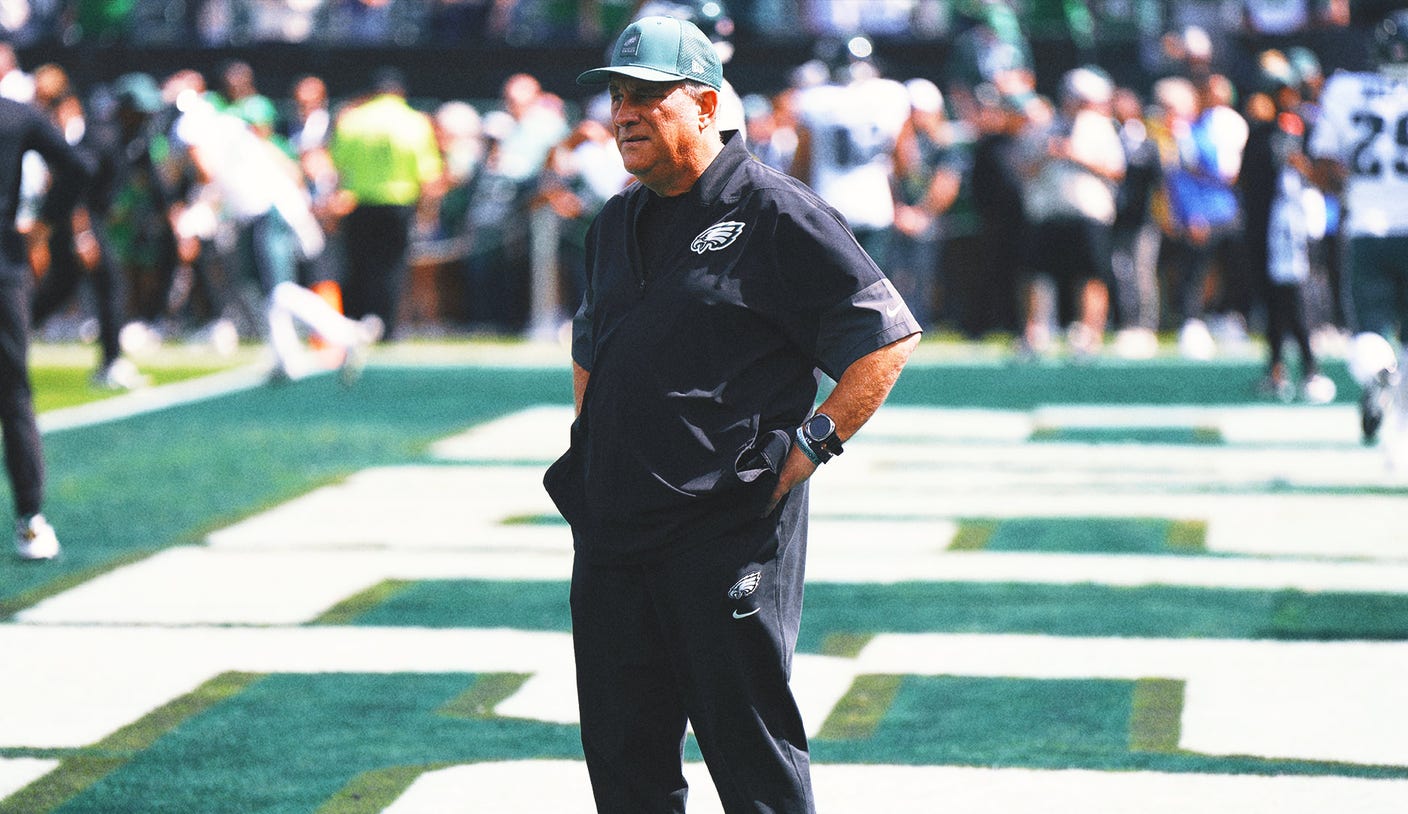Breaking: Eagles’ Crumbling Defense Chaos – “Burnout” Vic Fangio Shockingly Mulling 2026 Retirement After Philly Flameout
