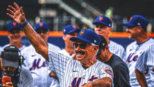 NEW YORK METS Trending Image: Mets To Have Bobby Valentine Disguise Night ft. 15,000 Fake Mustache-Glasses