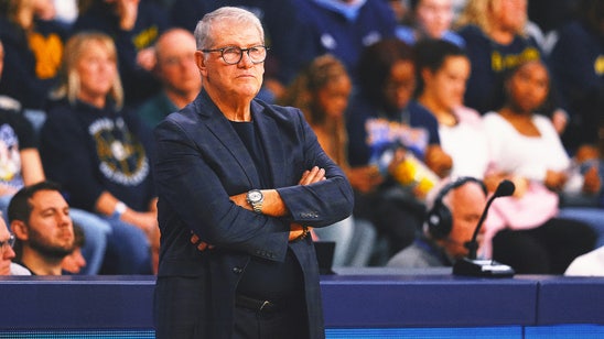 Women's CBK AP Top 25: UConn's Auriemma Ties VanDerveer Record With UConn No. 1