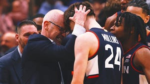 COLLEGE BASKETBALL Trending Image: Dan Hurley: 'It Takes a Strong Team' To Come Back, Beat Duke In Elite Eight