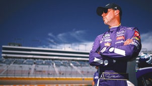 NASCAR Trending Image: NASCAR Cup Series at Vegas Results: Denny Hamlin Holds Off Field for Win