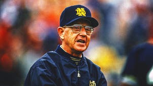 COLLEGE FOOTBALL Trending Image: Lou Holtz, College Football Staple Who Coached Notre Dame to 1988 Title, Dies