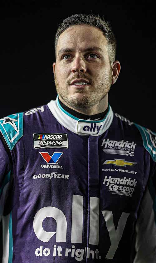 Alex Bowman to Miss Phoenix Cup Race due to Vertigo