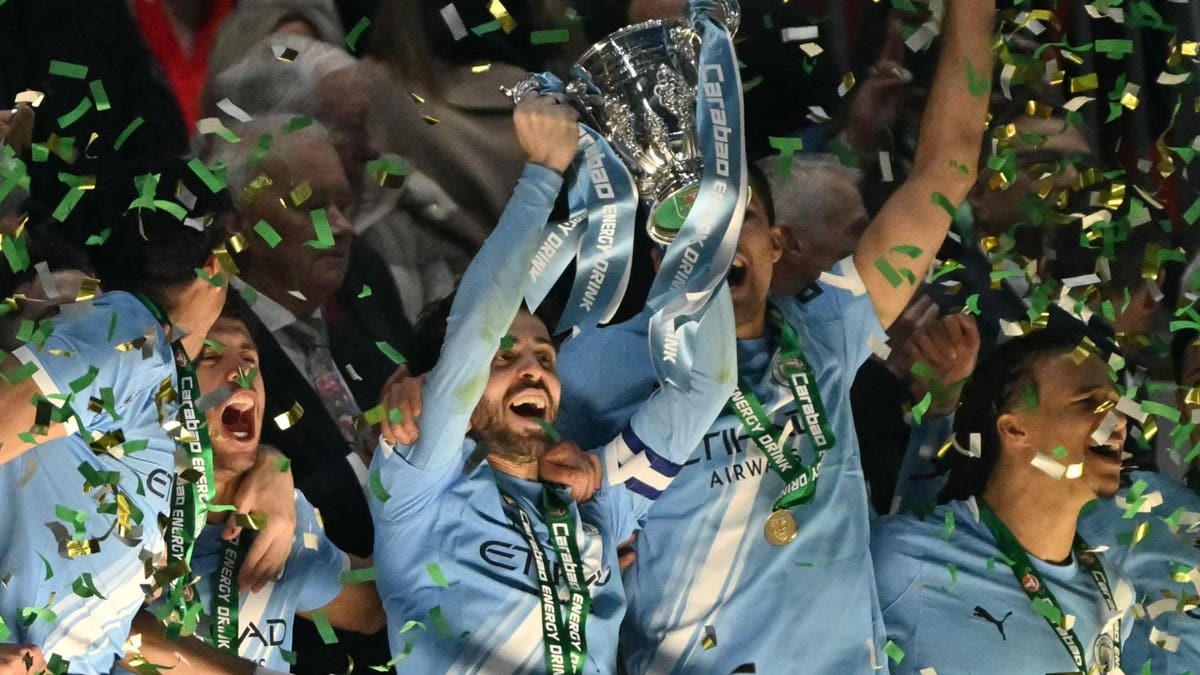 FBL-ENG-LCUP-ARSENAL-MAN CITY