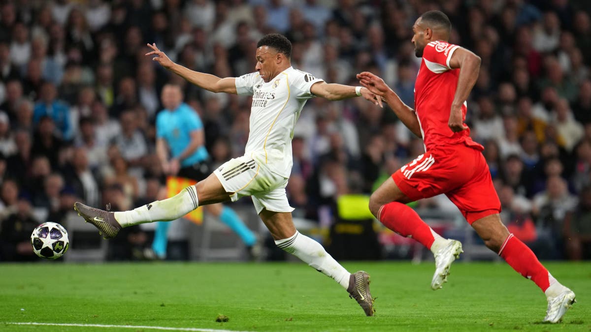 Real Madrid CF v FC Bayern München - UEFA Champions League 2025/26 Quarter-Final First Leg