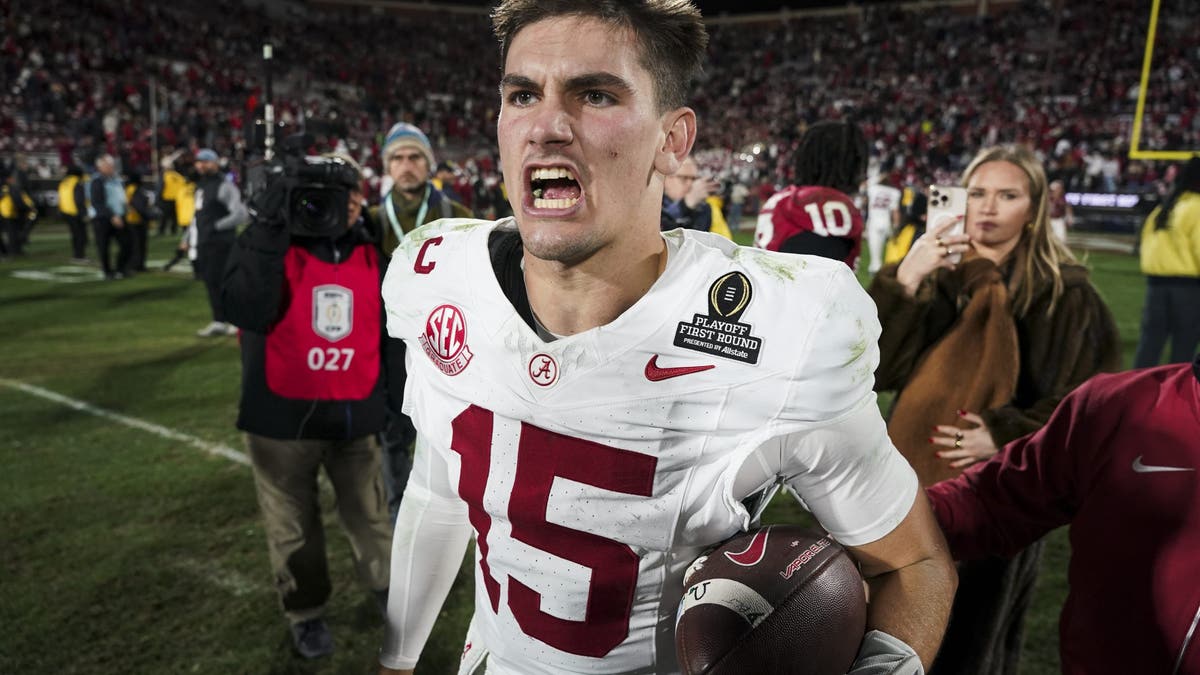 Ty Simpson celebrates after Alabama knocked out Oklahoma from the College Football Playoff last season. (CFP/Getty Images)