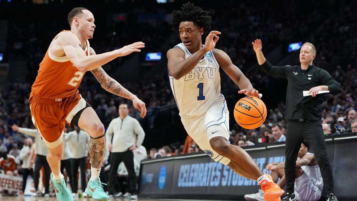 Robert Wright III will seek his third program in as many years after playing his freshman season at Baylor and sophomore year with BYU. (Photo by Soobum Im/Getty Images)