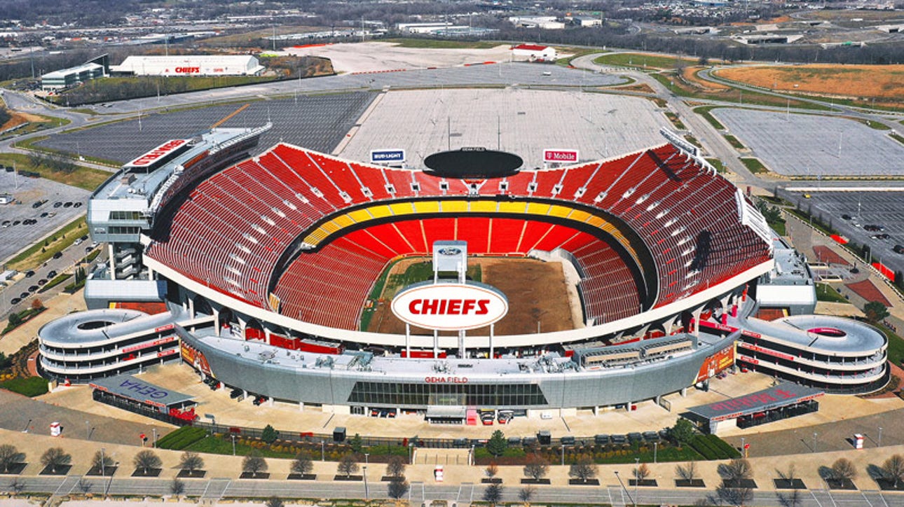 Chiefs Owner Clark Hunt: 'We're Making Progress' on Domed Stadium Renderings