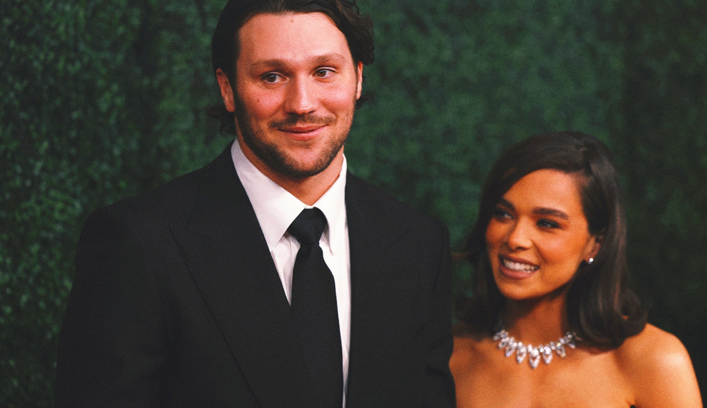 Hailee Steinfeld Announces That She and Bills QB Josh Allen Have Welcomed a Baby