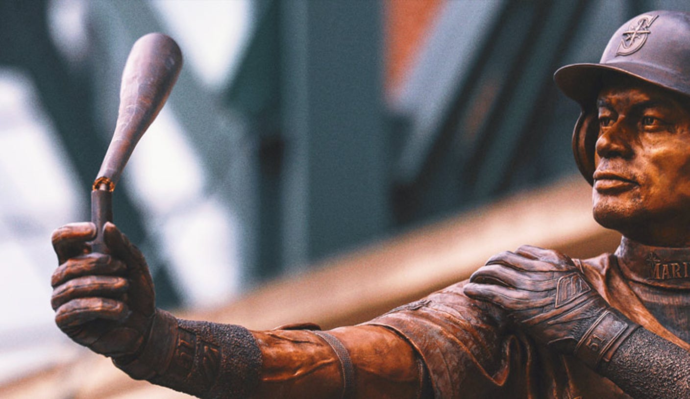 Ichiro Suzuki Mariners Statue Snaps During Unveiling Ceremony